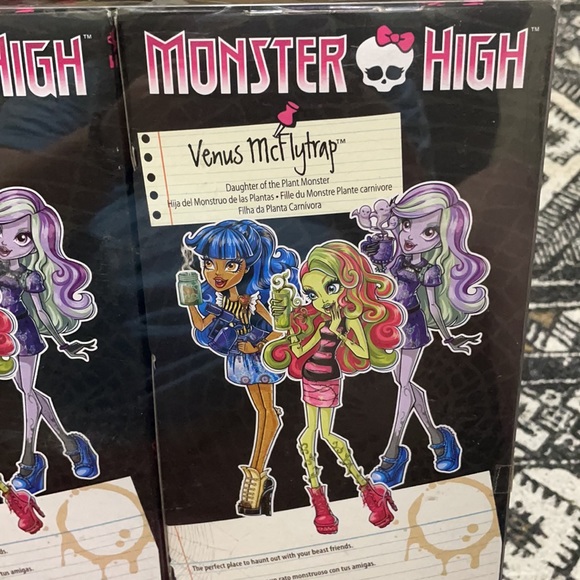 Monster high coffin bean 3 pack twyla, Robecca steam, Venus McFlytrap rare HTF - Picture 12 of 14